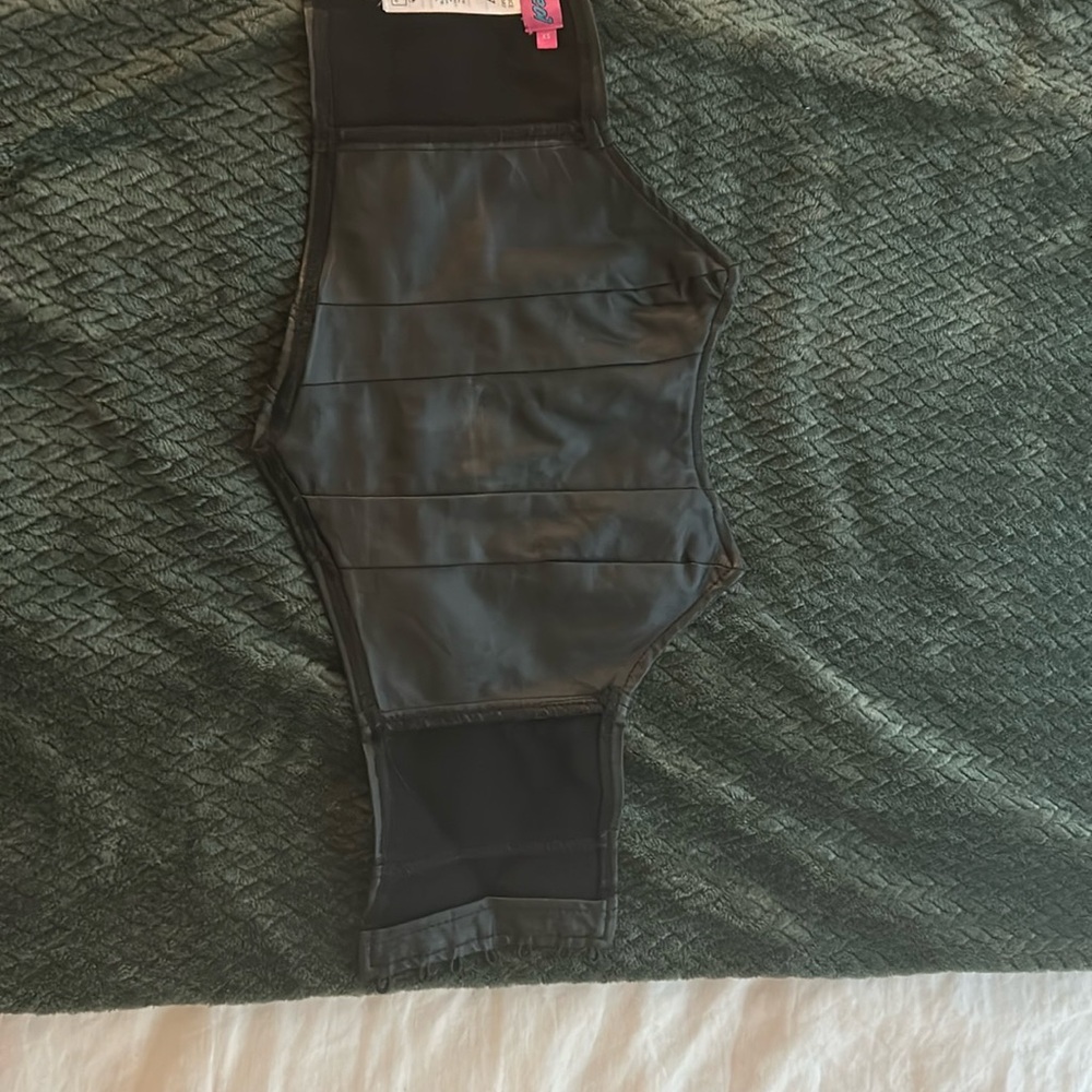 Edikted black corset top - Picture 2 of 2